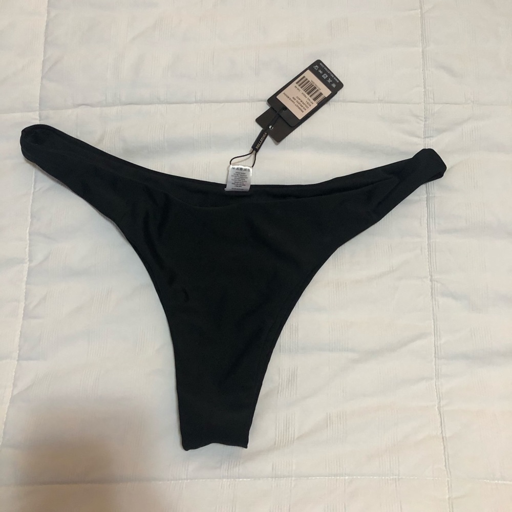 Black bikini Brazilian bottoms NWT